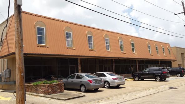 Mid-Metairie 2nd Floor Office for Lease: 2630-32 Metairie Lawn Dr, Metairie, LA 70002